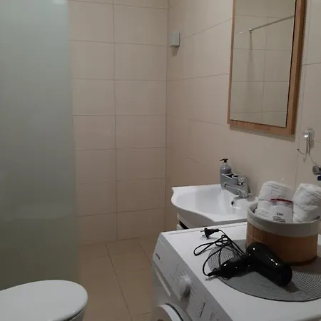 Apartman Milic Pirot-zapadni Kej 10 *