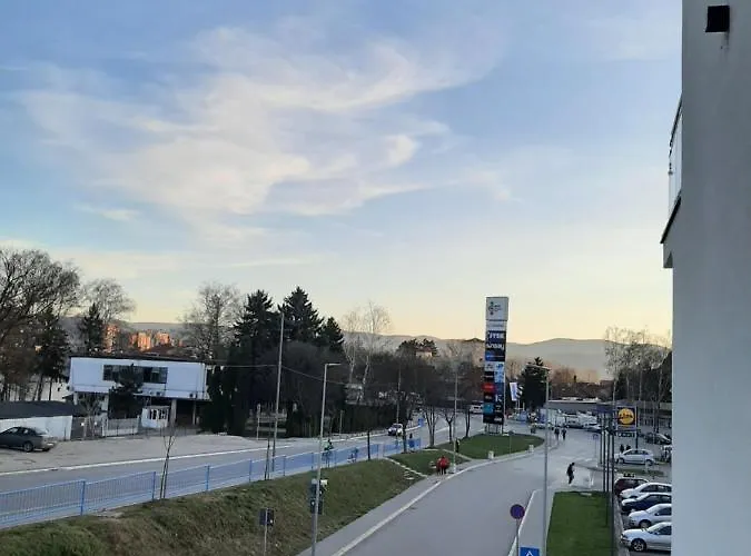 Milic Pirot-zapadni Kej 10 Apartamento